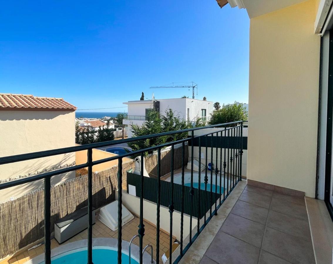Moradia T3 Aguia Marina, Com Piscina E Bbq Villa Albufeira Exterior photo